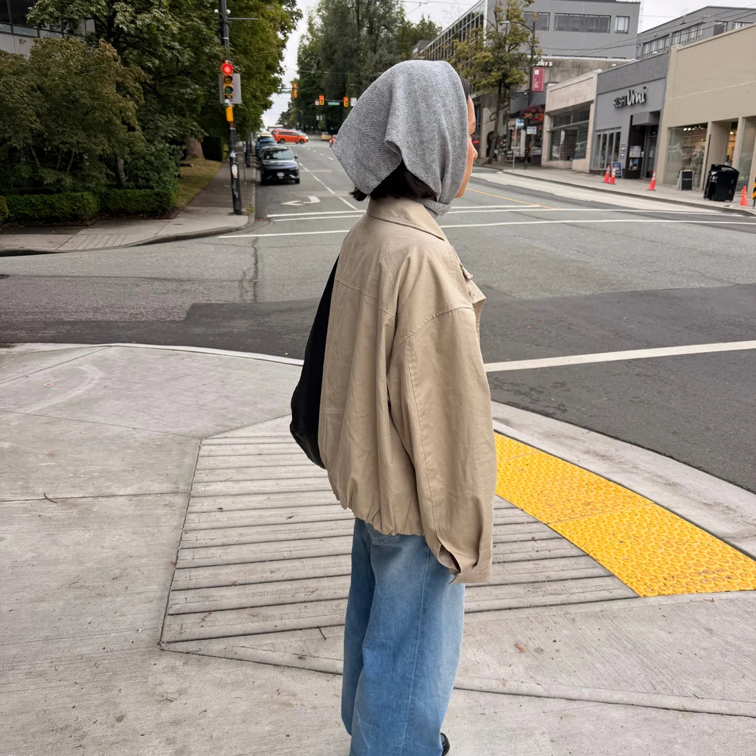 Grey Lily Scarf