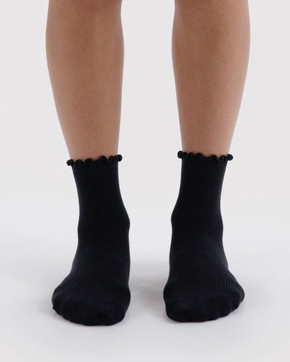 Black Lettuce Edge Socks