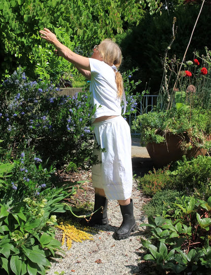 White Daydreamer Short