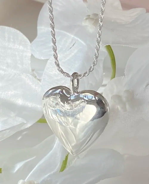 Venus Necklace