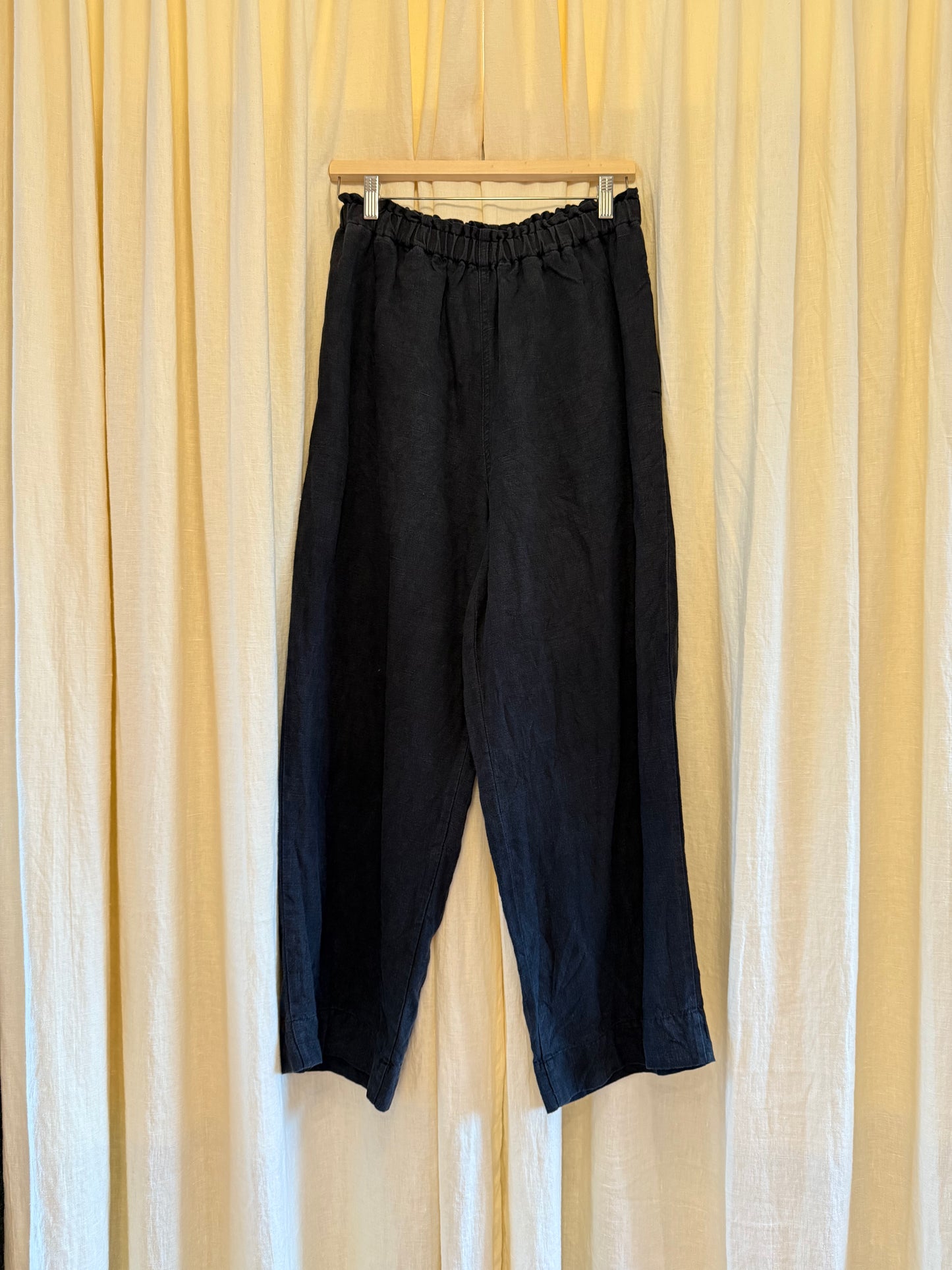 Black Eva Pant