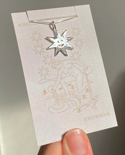 L'étoile Necklace