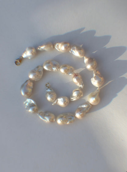 Large White Baroque Collar