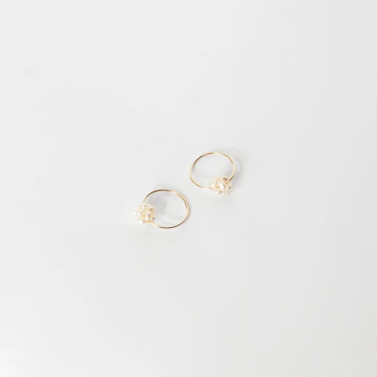 Pearl Pom Pom Hoop
