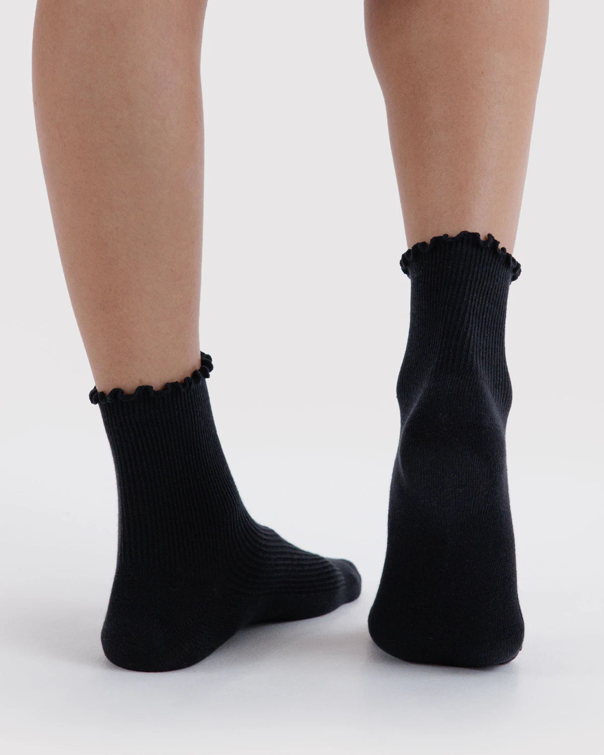 Black Lettuce Edge Socks