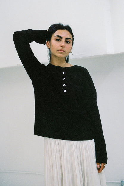 Black Hemp Bay Henley